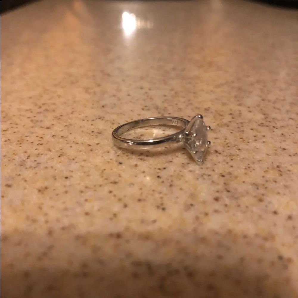 Ring !!!!SOLD!!!! - Picture 7 of 8